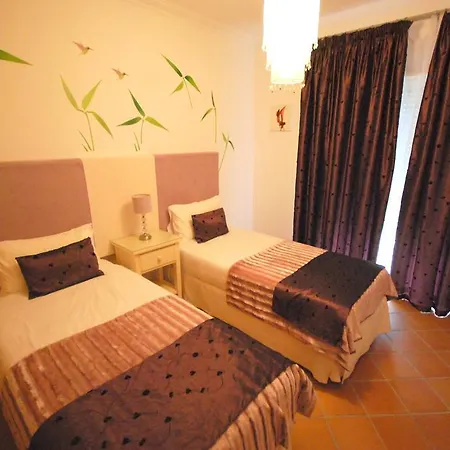 Charming Townhouse Praia D'el Rey * Óbidos